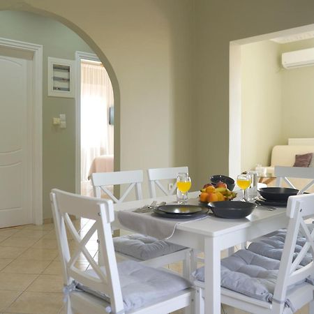 Kalimera Suite カラマタ エクステリア 写真
