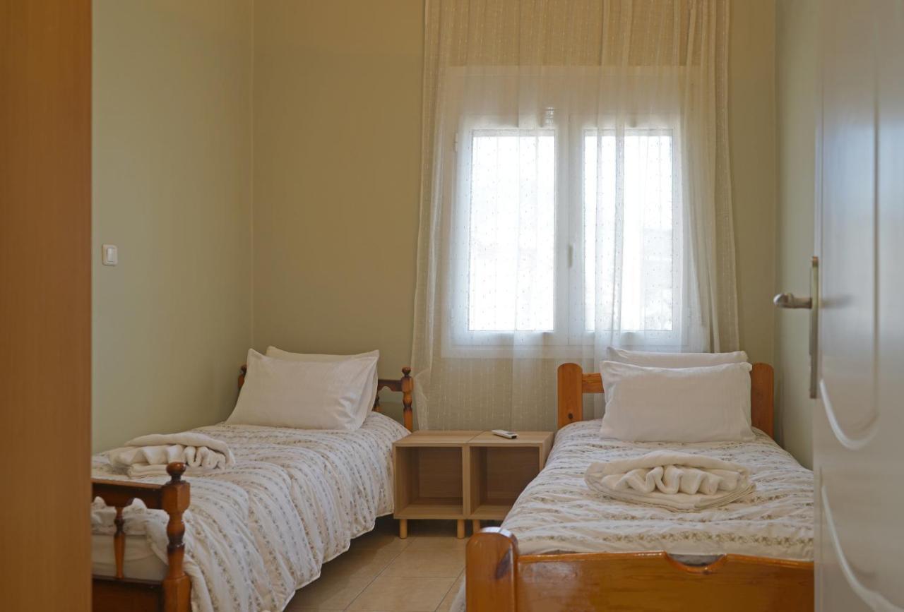 Kalimera Suite カラマタ エクステリア 写真