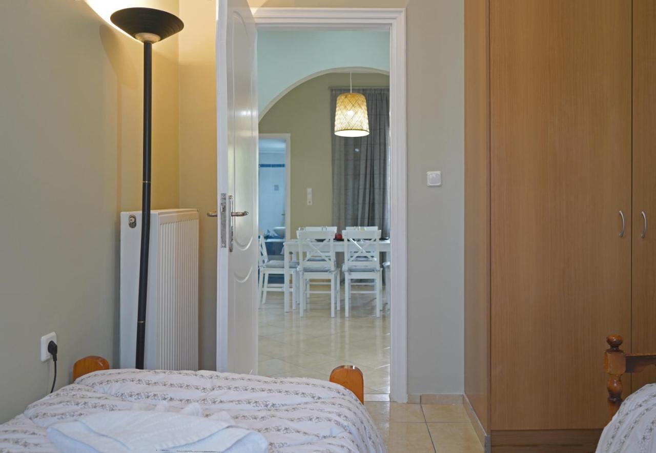 Kalimera Suite カラマタ エクステリア 写真