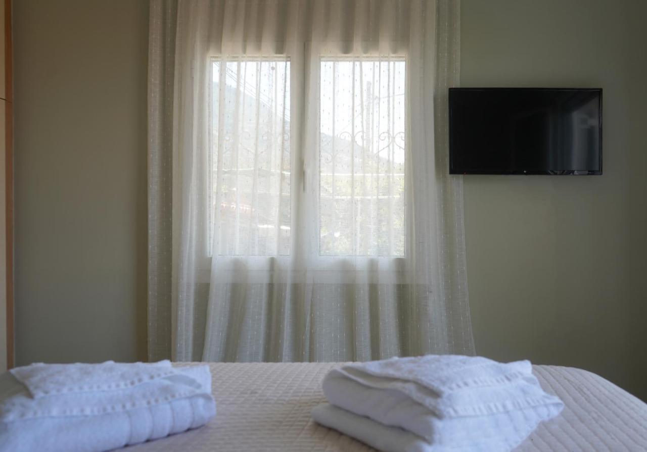 Kalimera Suite カラマタ エクステリア 写真